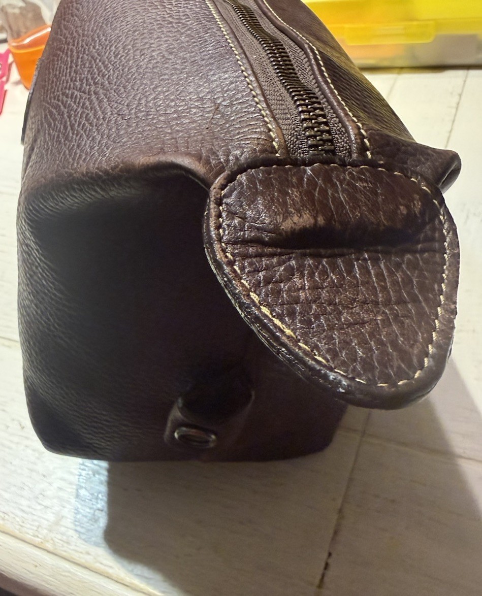 Mulberry Leather Toiletry Bag / Dopp kit Used