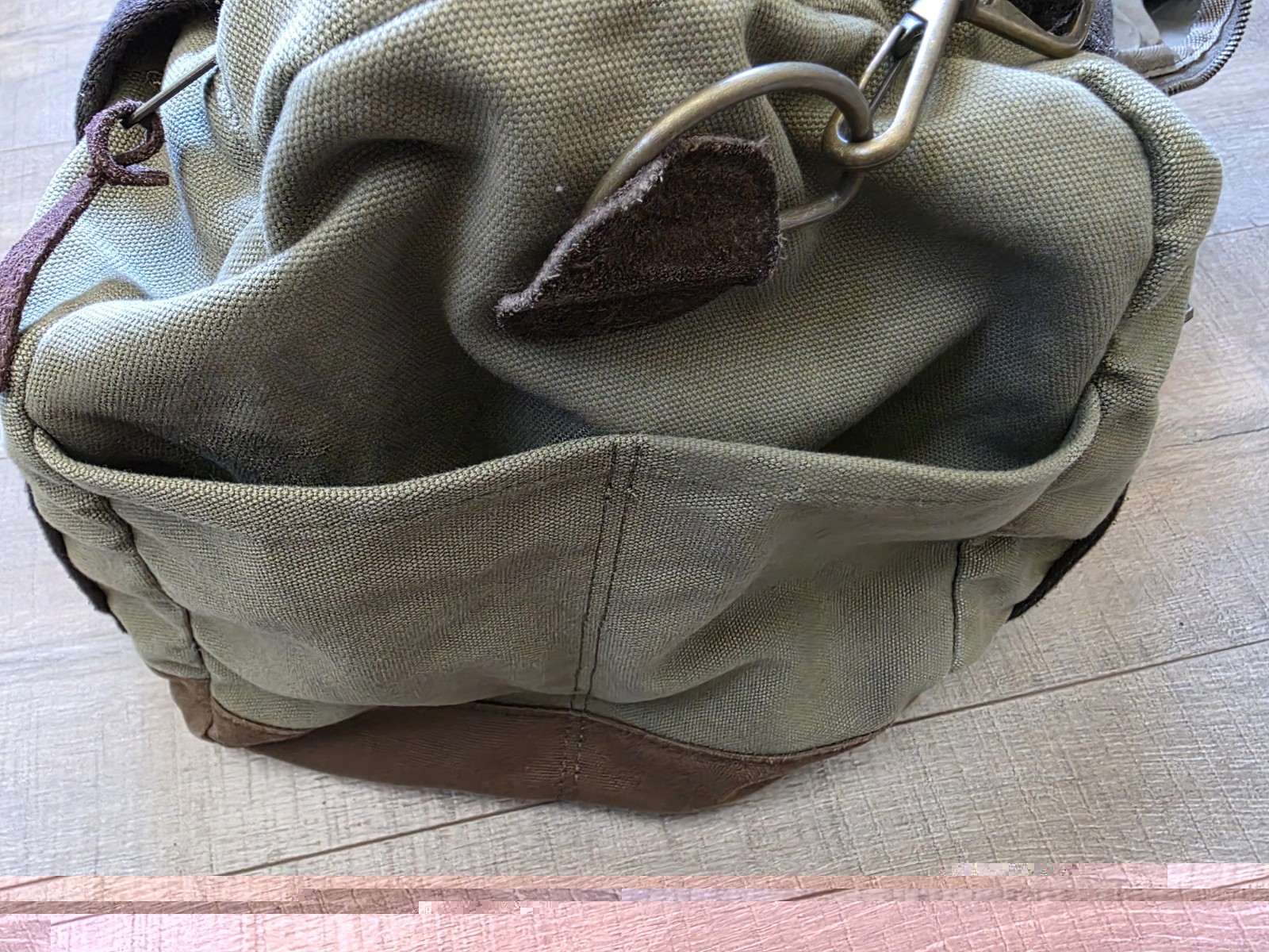 Brixton Bixby Convertible Canvas Duffle/Backpack 100% Cotton Canvas Brown