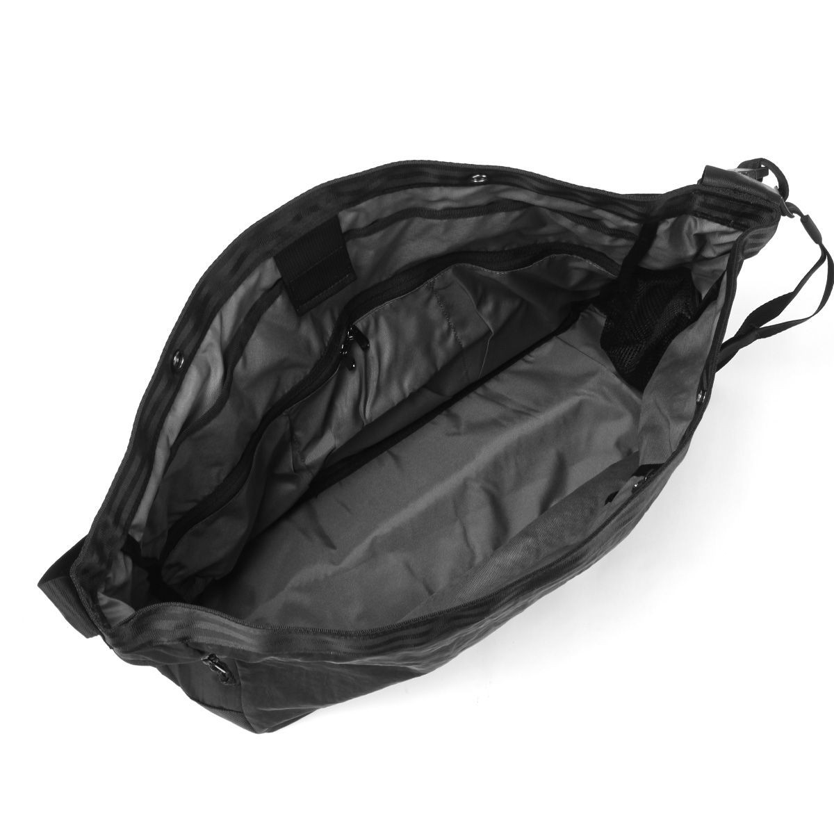 Chrome Industries Newspaper Messenger Bag 26L Waterproof B4 Nylon Mens