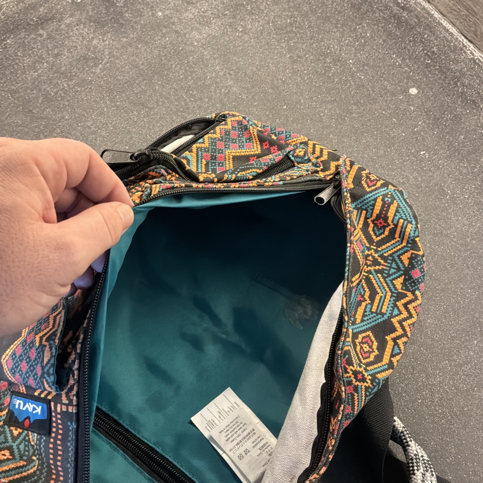 KAVU Geometric Pattern Crossbody Sling Bag Adjustable Strap Multicolor