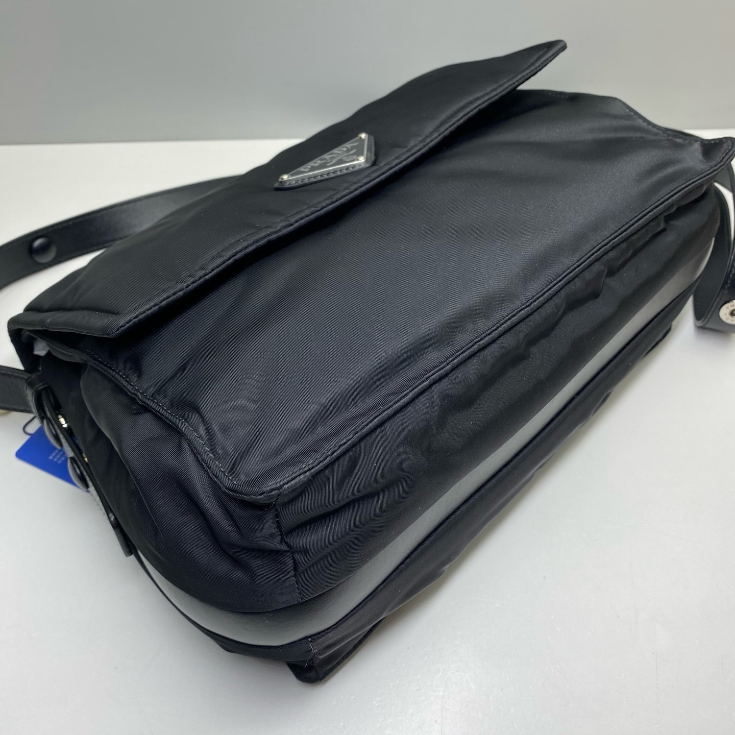 Prada Pre-Owned Cini Nylon Crossbody Messenger Bag Black 30X20X13cm