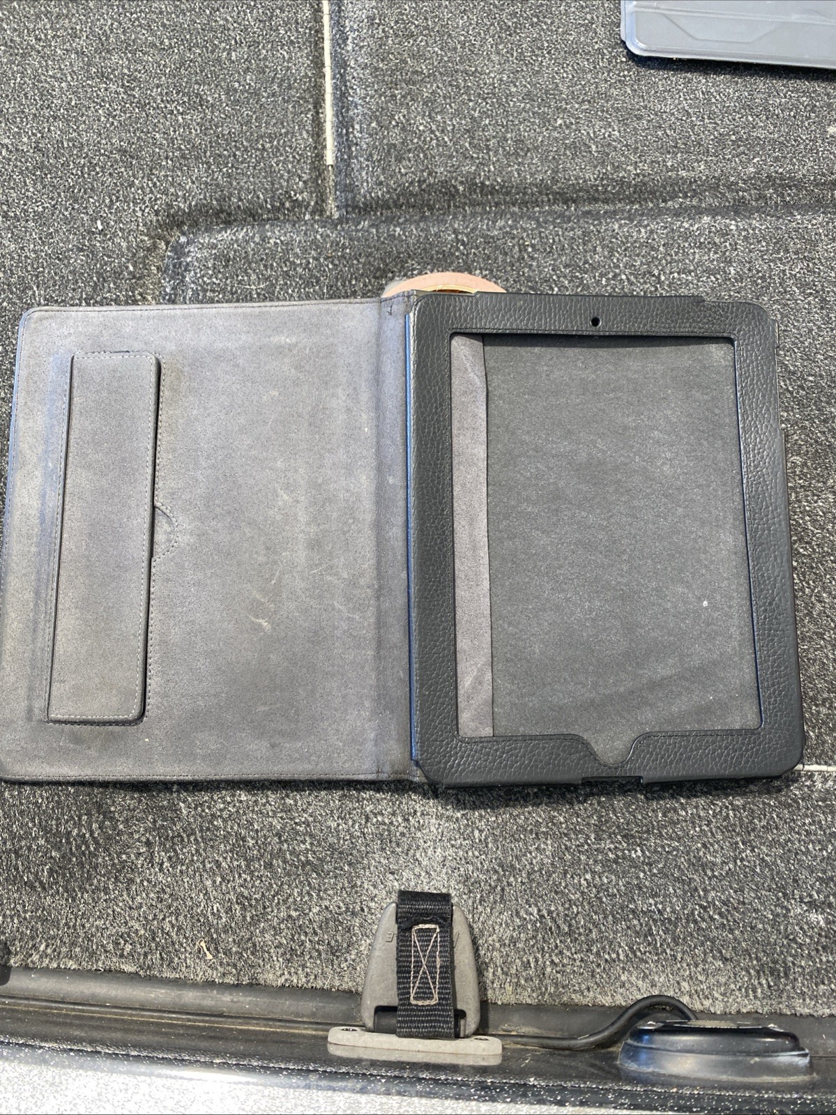 Cole Haan Classic Black Pebbled Leather Tablet iPad Android Case 9.75 X 7.75