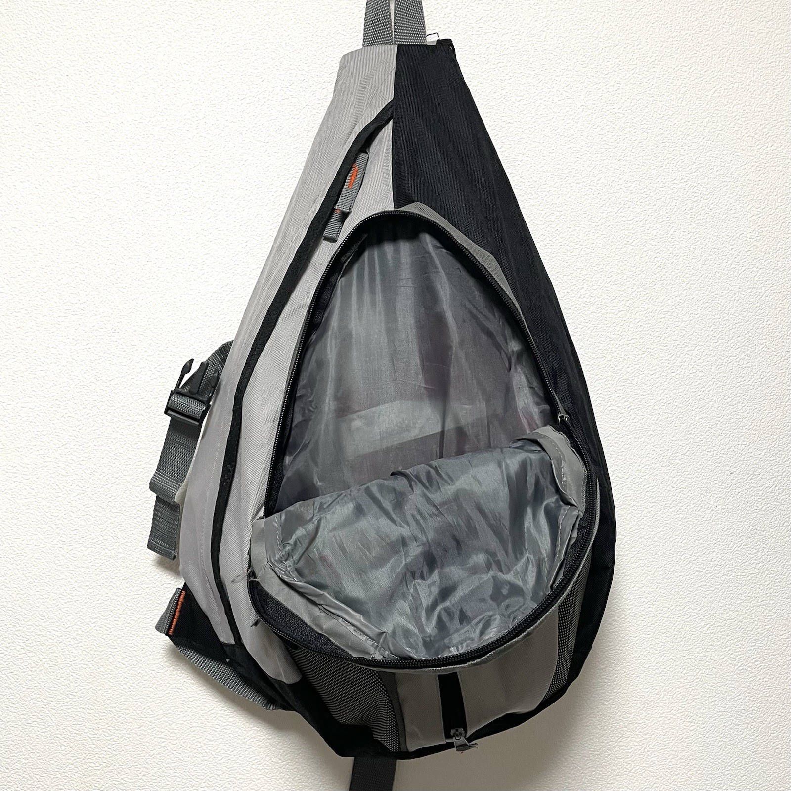 Vintage Ranger Sling Bag Crossbody Messenger Backpack Oakley ACG Grey Y2K 00s