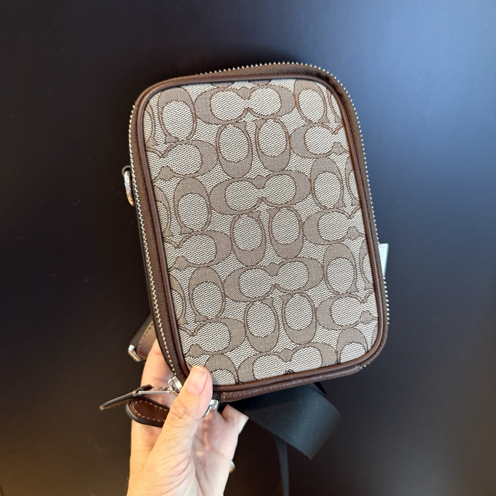 NWT Coach Men’s Stanton Crossbody In Signature Jacquard Silver/Oak/Maple CH097