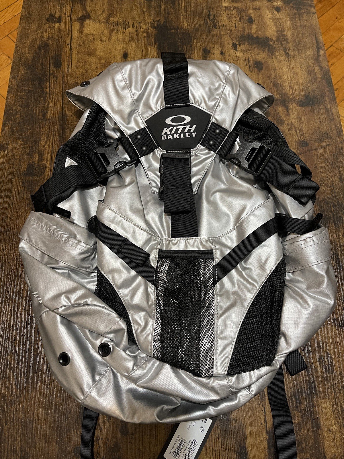 Kith for Oakley Icon RC Backpack Silver *NEW IN HAND SOLDOUT WILL SHIP RIGHT NOW