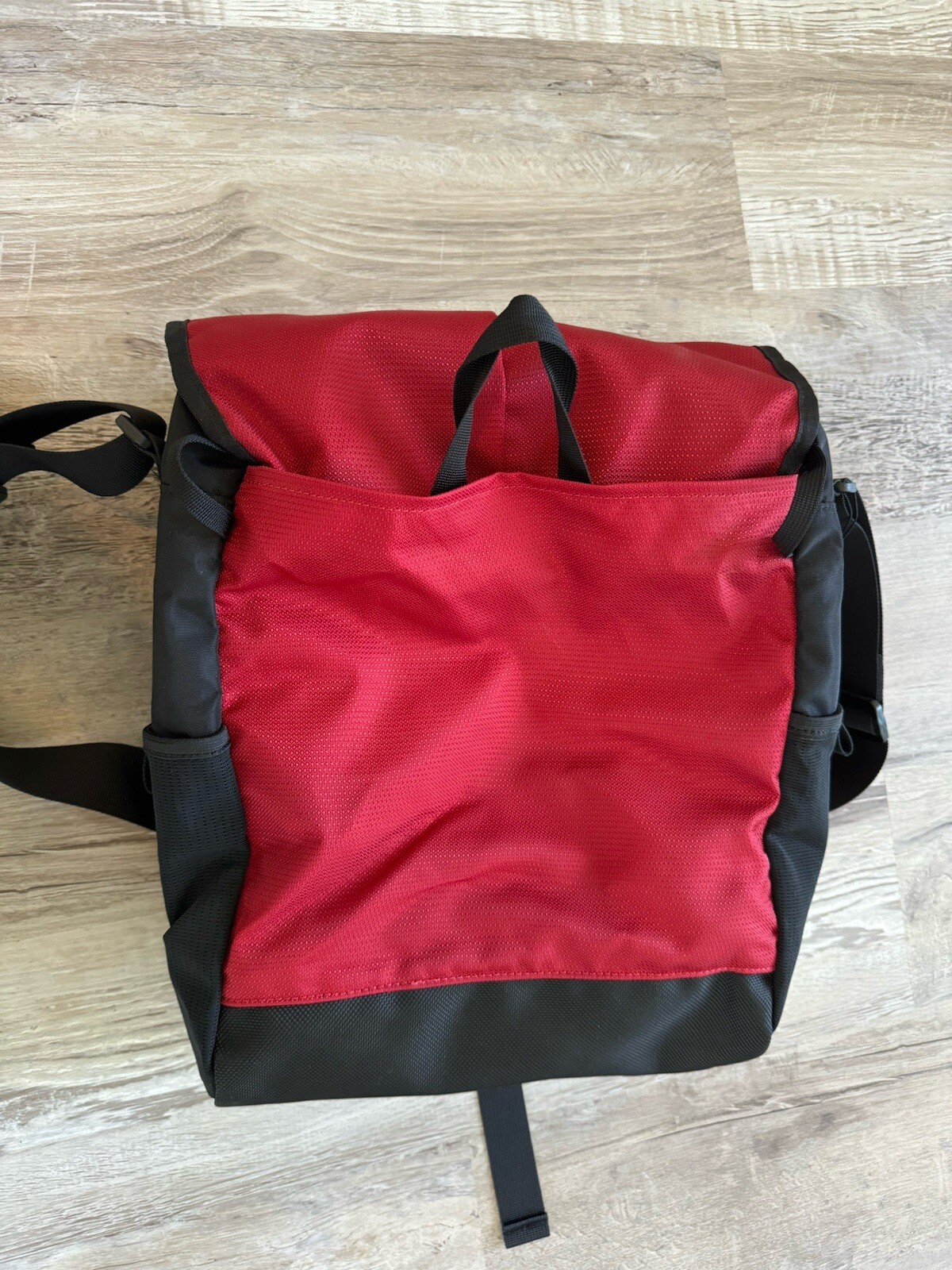 NWT Victorinox Shoulder Tote Docking Bag Attaches To Trek Pack Plus 39624 Emotio