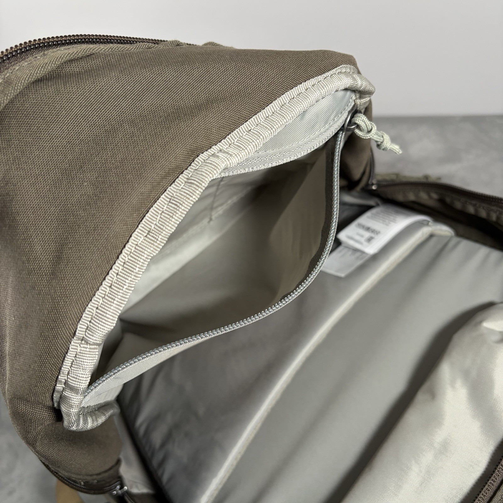 Fjallraven Raven 20L Backpack Brown G-1000 Laptop Sleeve Padded Straps