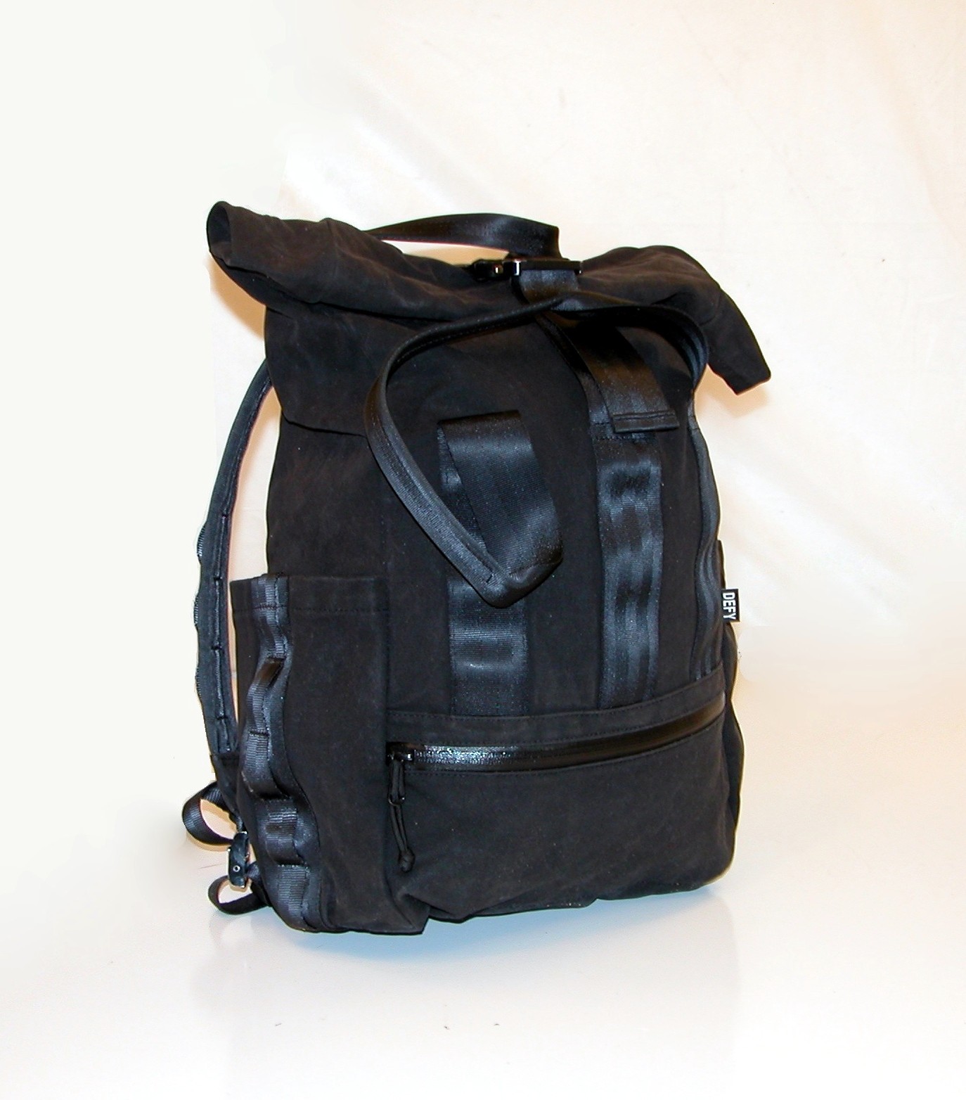DEFY VerBockel 18.5″ / 28″ RollTop Tex-Wax Canvas 2.0 Un-Zipped Backpack