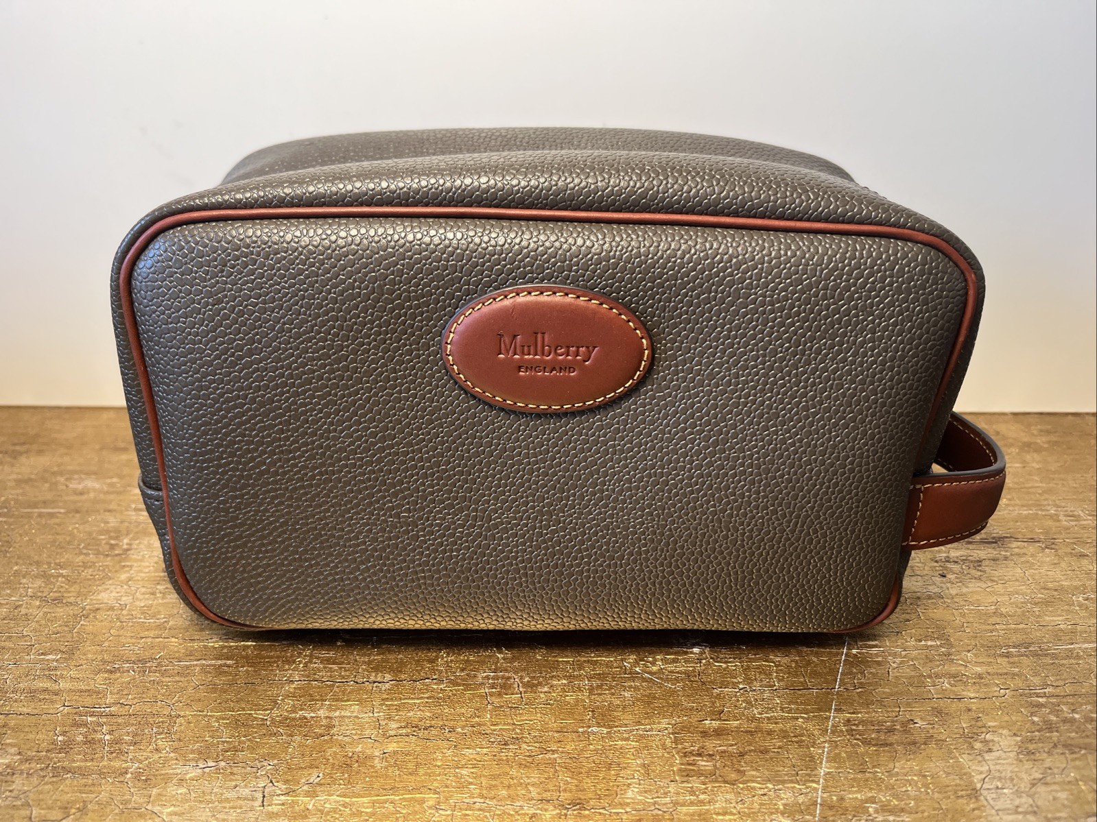 Mulberry Men’s Leather Dopp Kit Travel Bag Leather Olive & Cognac