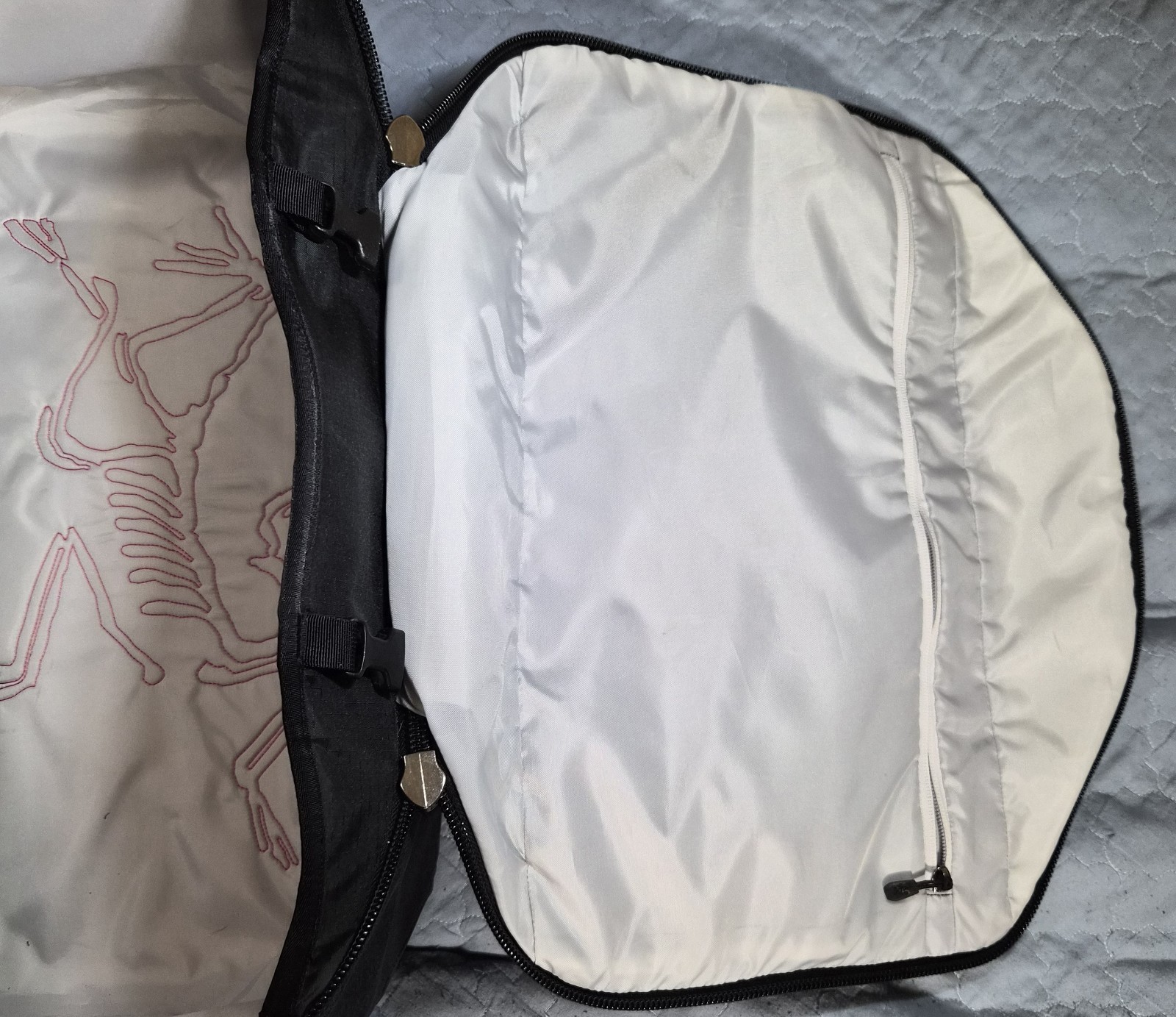Arc’Teryx Covert Case C/O 40L – shoulder straps not included