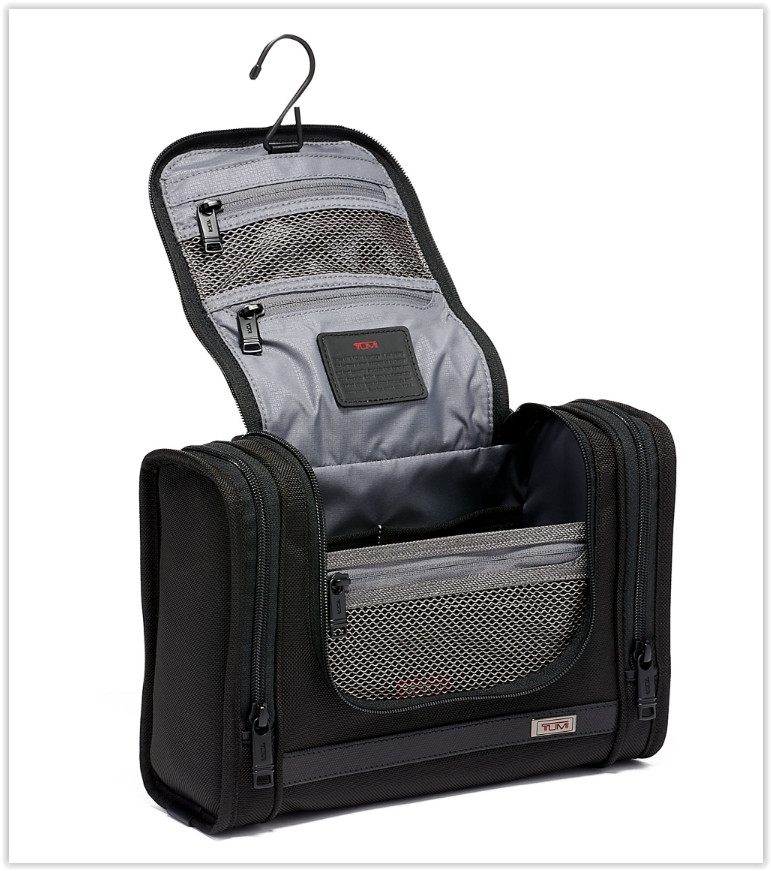 NWT TUMI ALPHA HANGING TRAVEL TOILETRY BAG KIT Black Ballistic Nylon 117254-1041