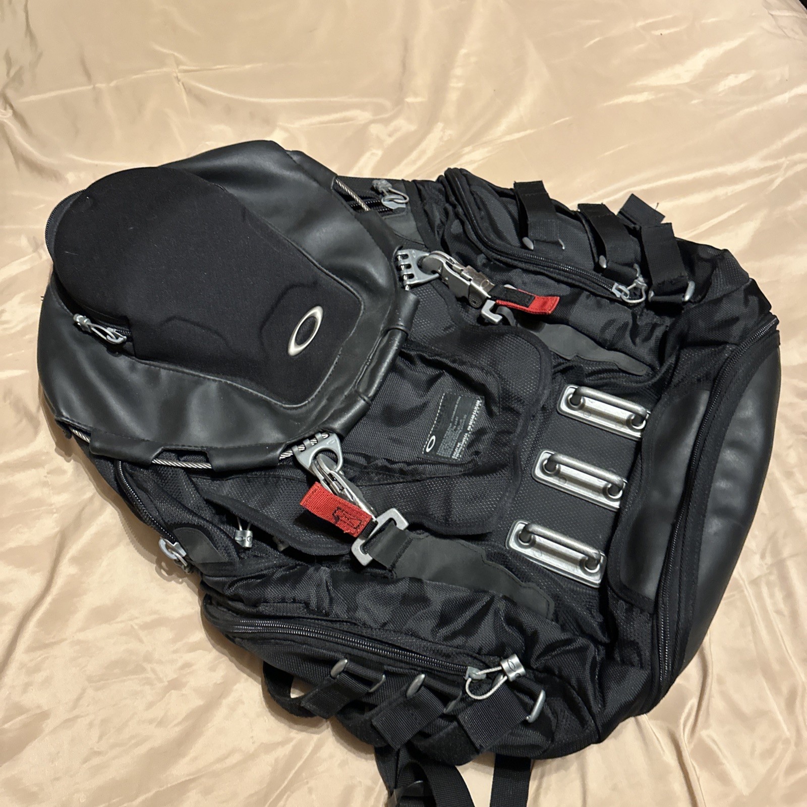 Oakley Tactical Field Gear Kitchen Sink Backpack Black.