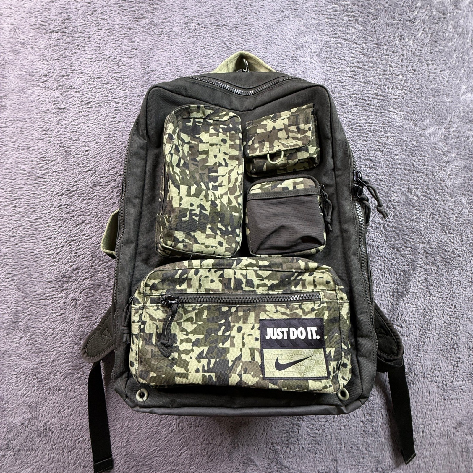 Nike Utility Elite Printed Backpack Mens 32L Green Excellent DQ5224-355 Camo