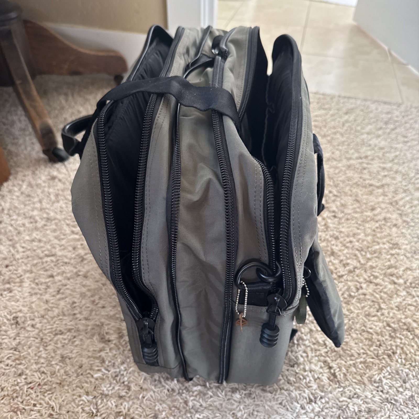 Hedgren Messenger Connect Bag Laptop Bag Briefcase Green $228 Ret