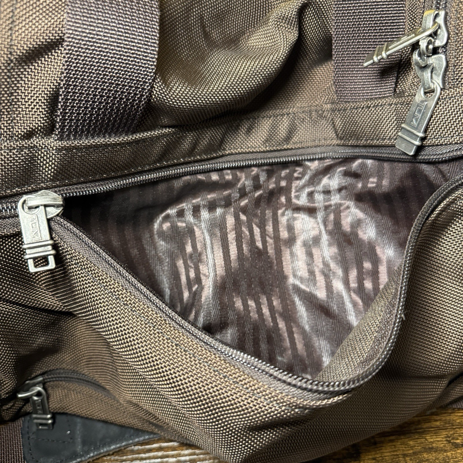 TUMI USA Alpha Brown Ballistic Duffel Weekender Carry-On Bag Luggage Gym