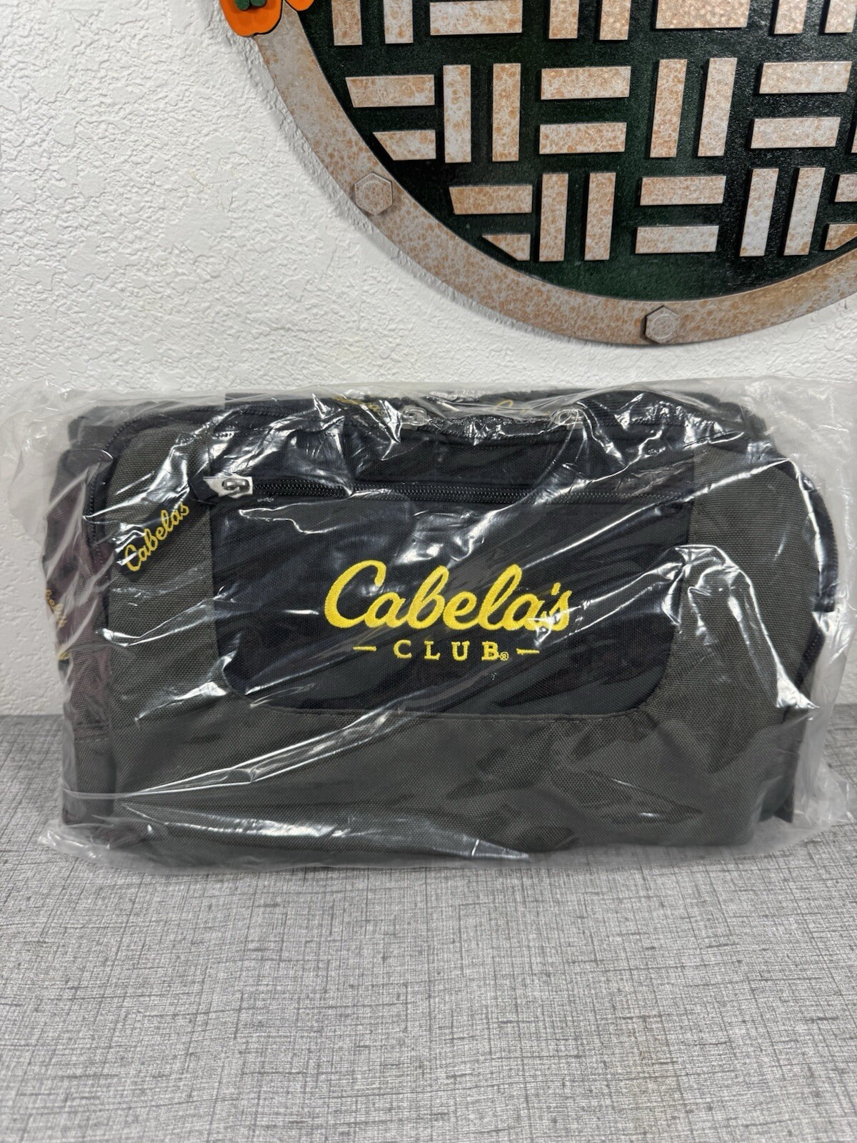 Cabela’s Duffel Bag Green With Padded Shoulder Straps Zippers 16x10x9 New