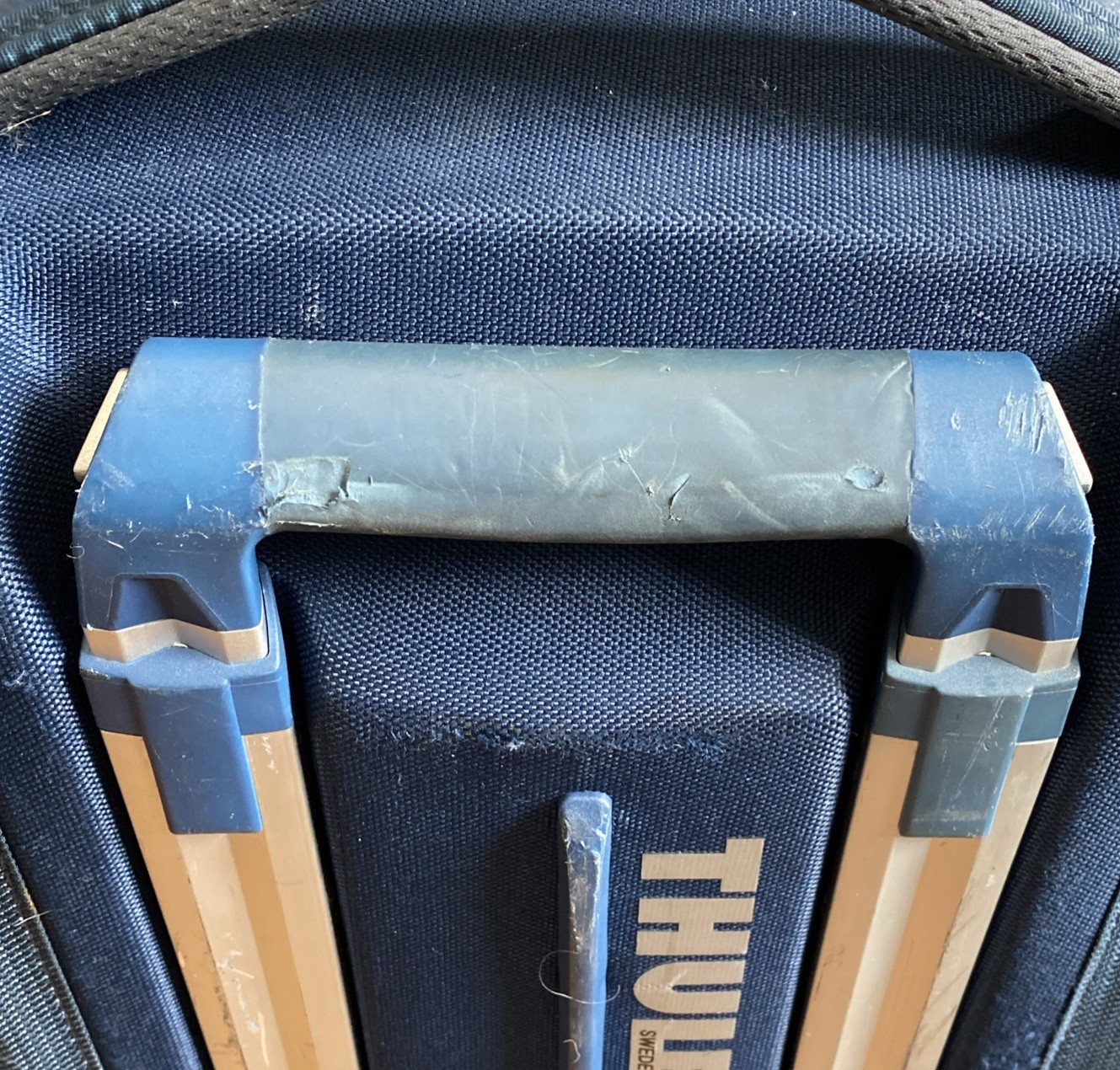 Thule Sweden Subterra Rolling Duffle 28″ Blue Carry On or Check Bag