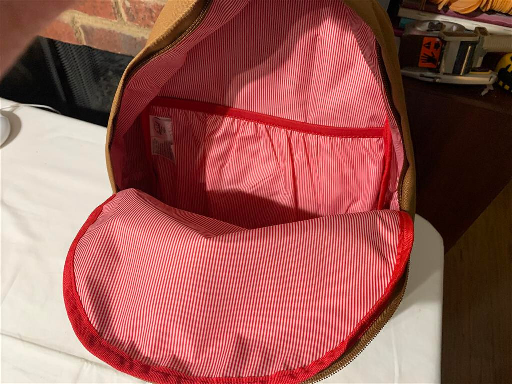 Herschel Supply Co. Backpack Camel Unisex Pre-Owned, but in very good condition.
