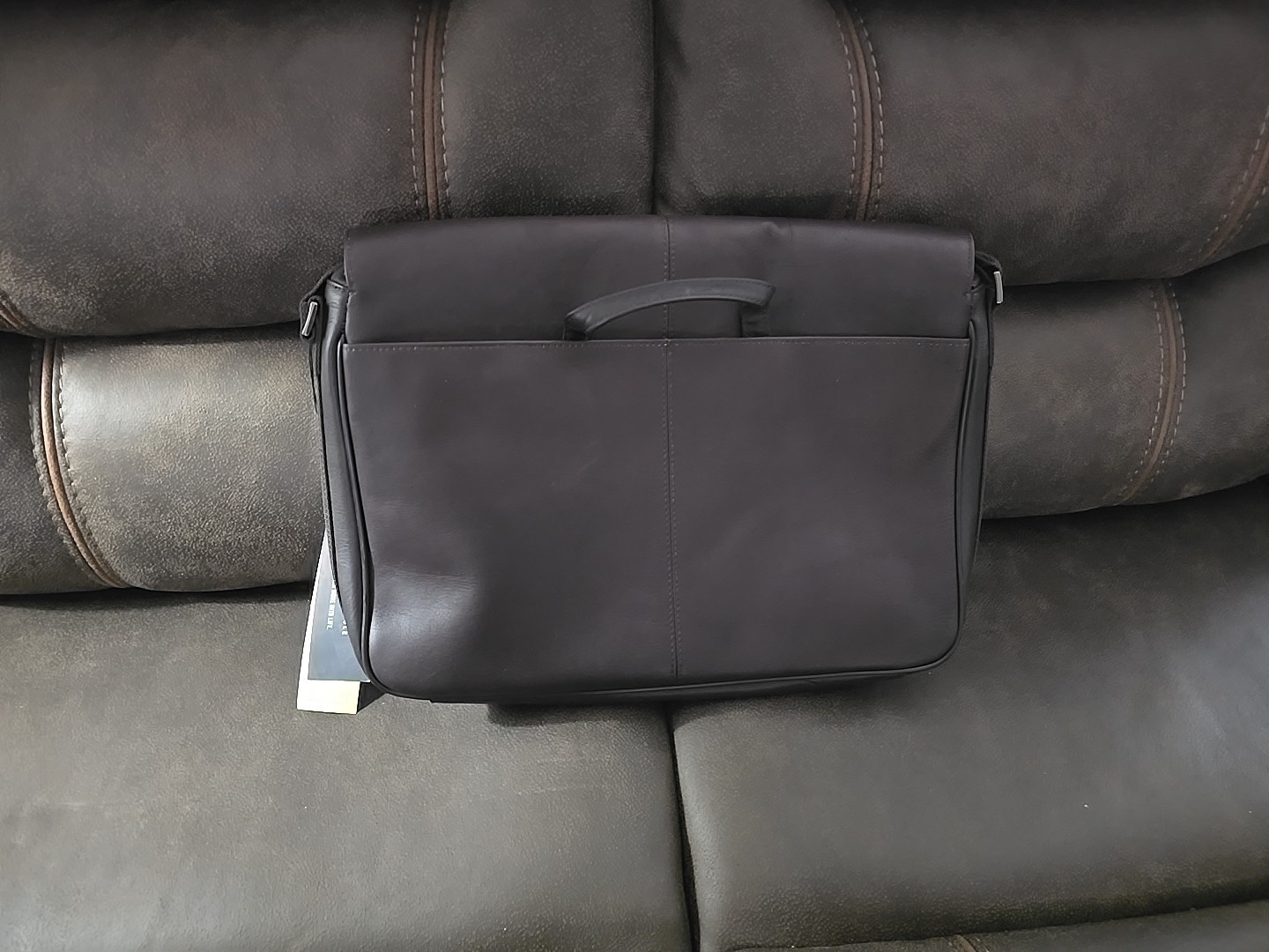Kenneth Cole Reaction Colombian Leather Messenger Bag