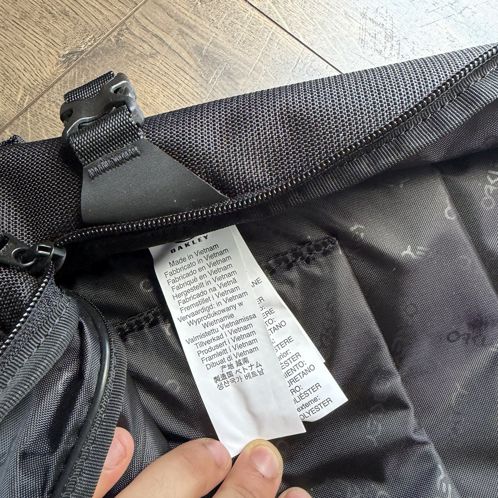 Oakley Black Backpack Crestible Street Pocket Deadstock NWT Laptop Sleeve
