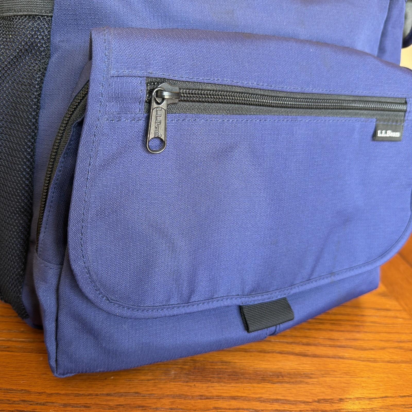 LL Bean Messenger Bag Boundless Crossbody Commuter Navy Blue Everyday Use READ