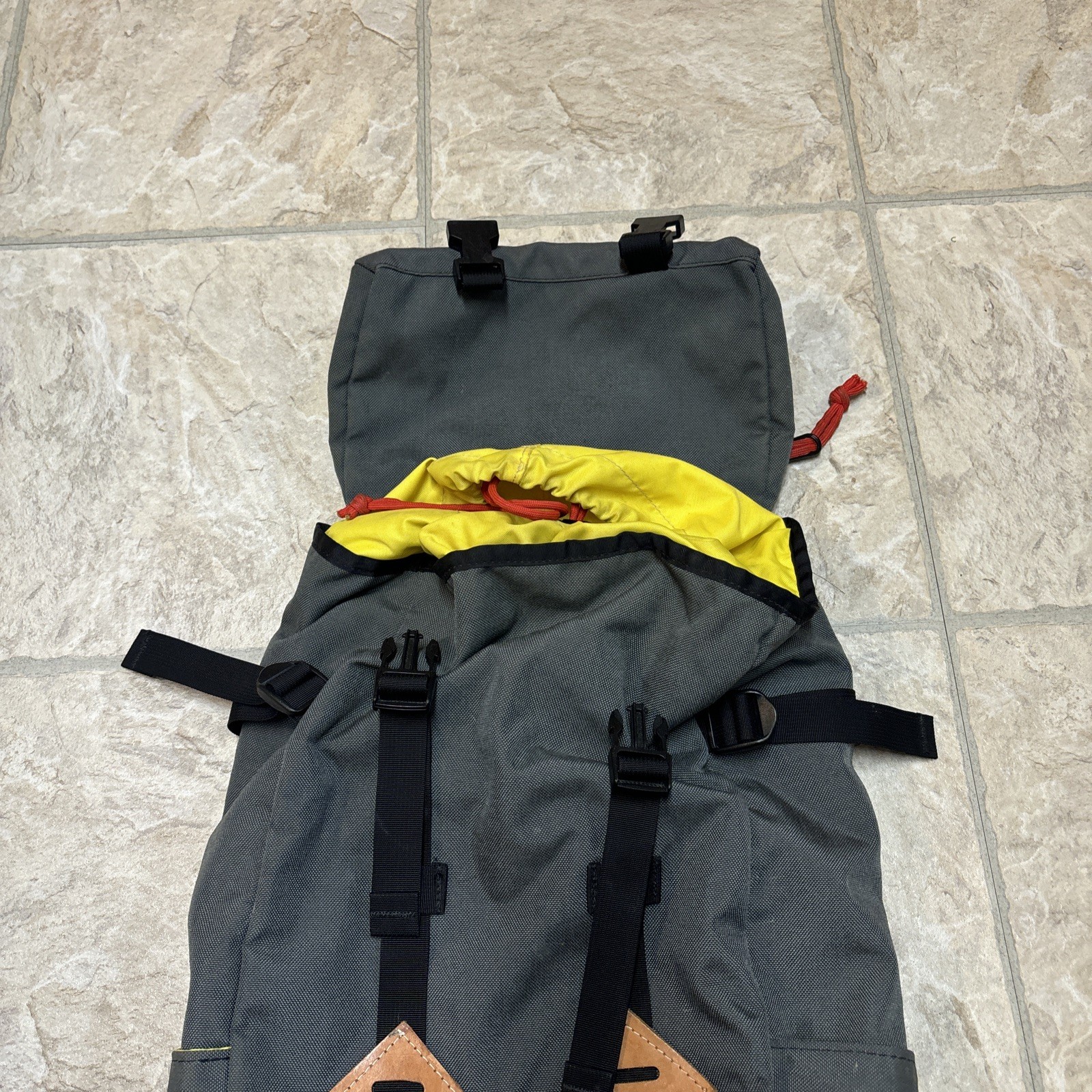 Topo Designs Klettersack Men’s Gray Cordura Fabric Hiking Backpack