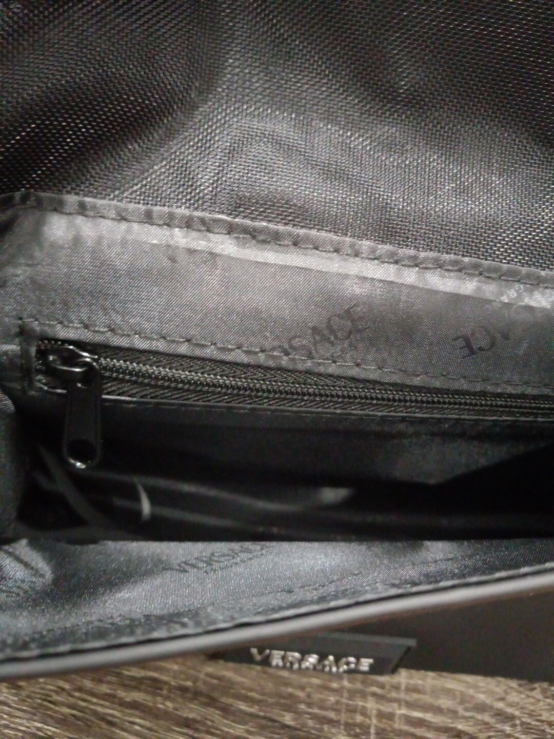 VERSACE FRAGRANCE BLACK INSTITUTIONAL CASE TRAVEL BAG MENS POUCH 8″ X 6″ X 2.5″