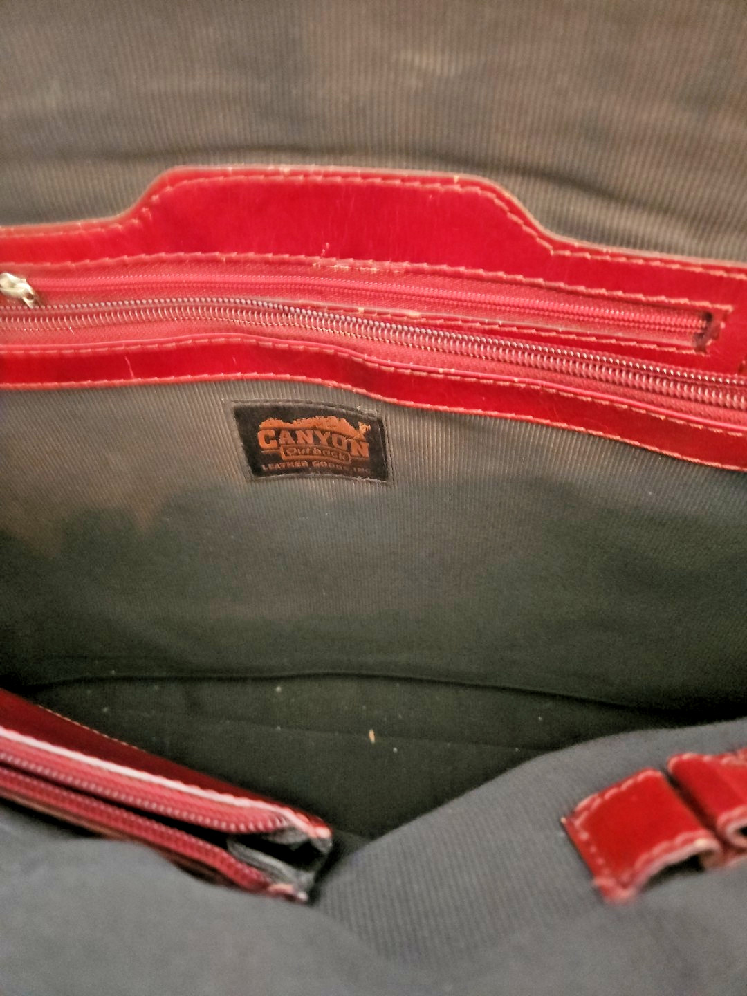 VTG Canyon Outback Leather Goods 18″ Maroon Leather Travel Work Computer Bag