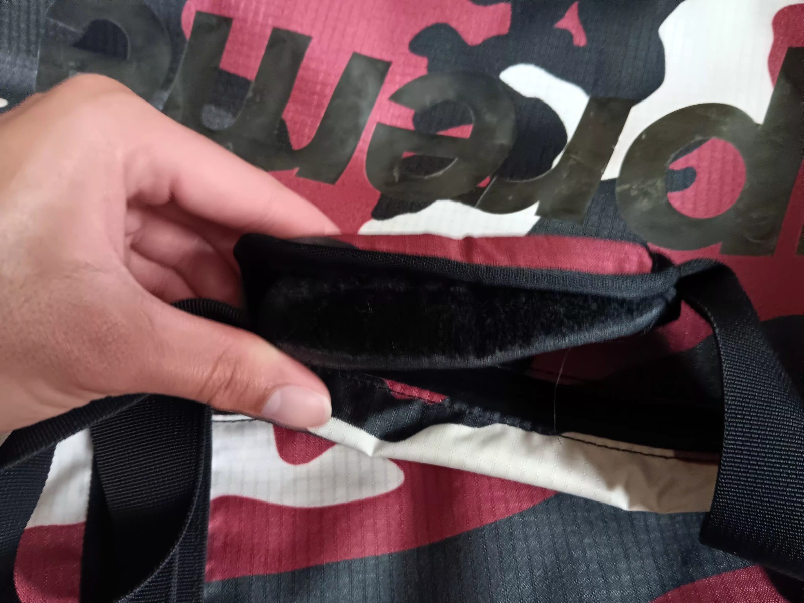 Supreme Duffle Bag Red Camo (SS21)