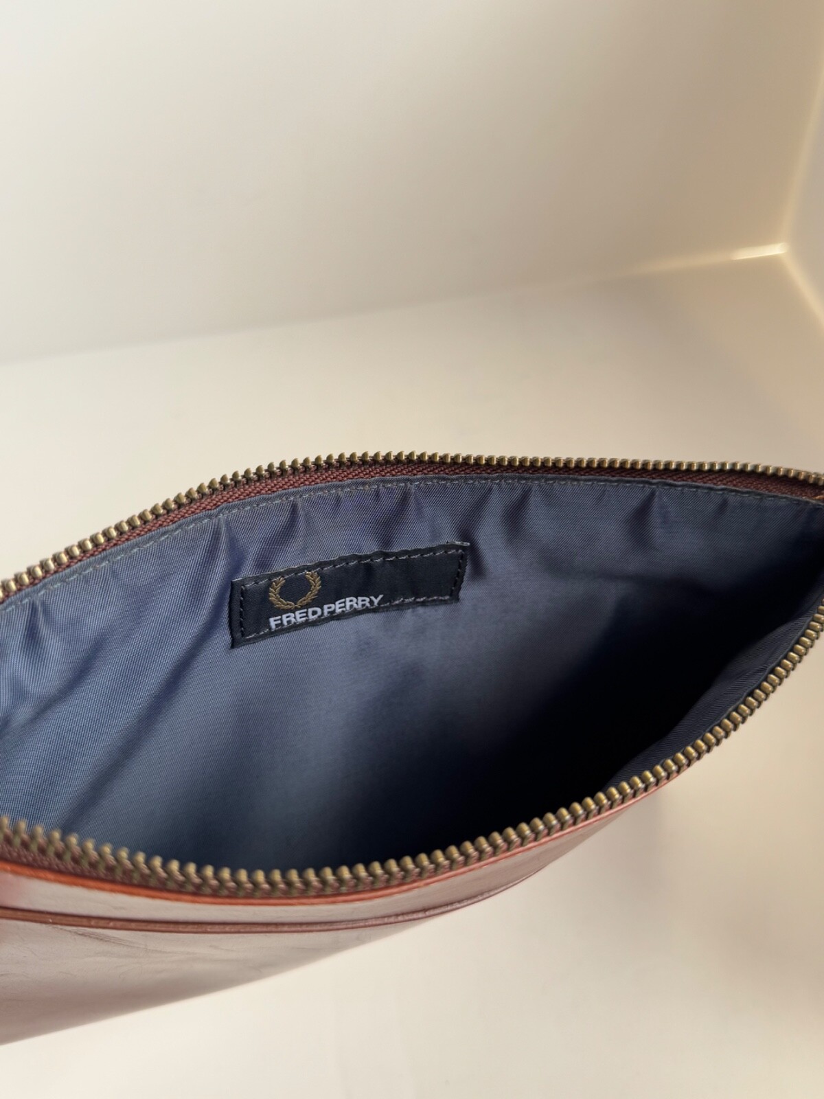 Fred Perry leather folio zipper