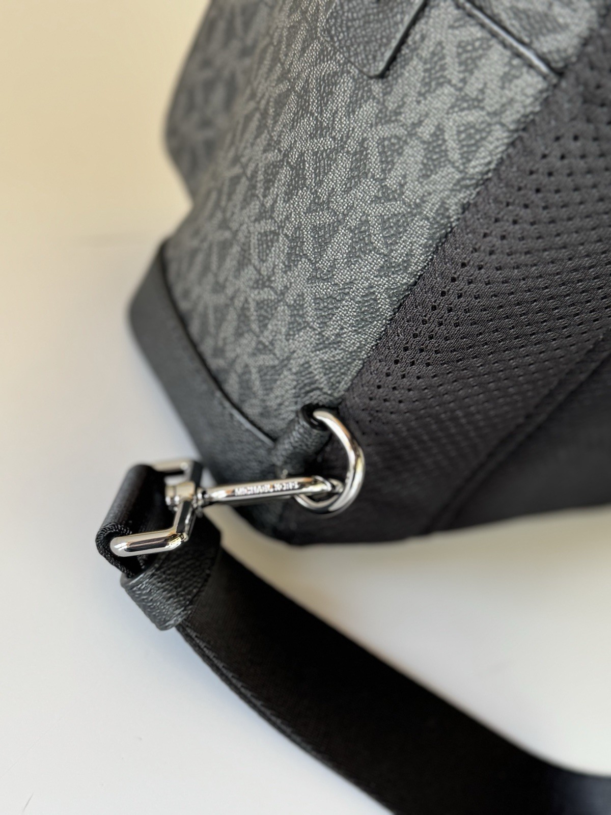 MICHAEL KORS COOPER COMMUTER SLING PACK BACKPACK MK BLACK