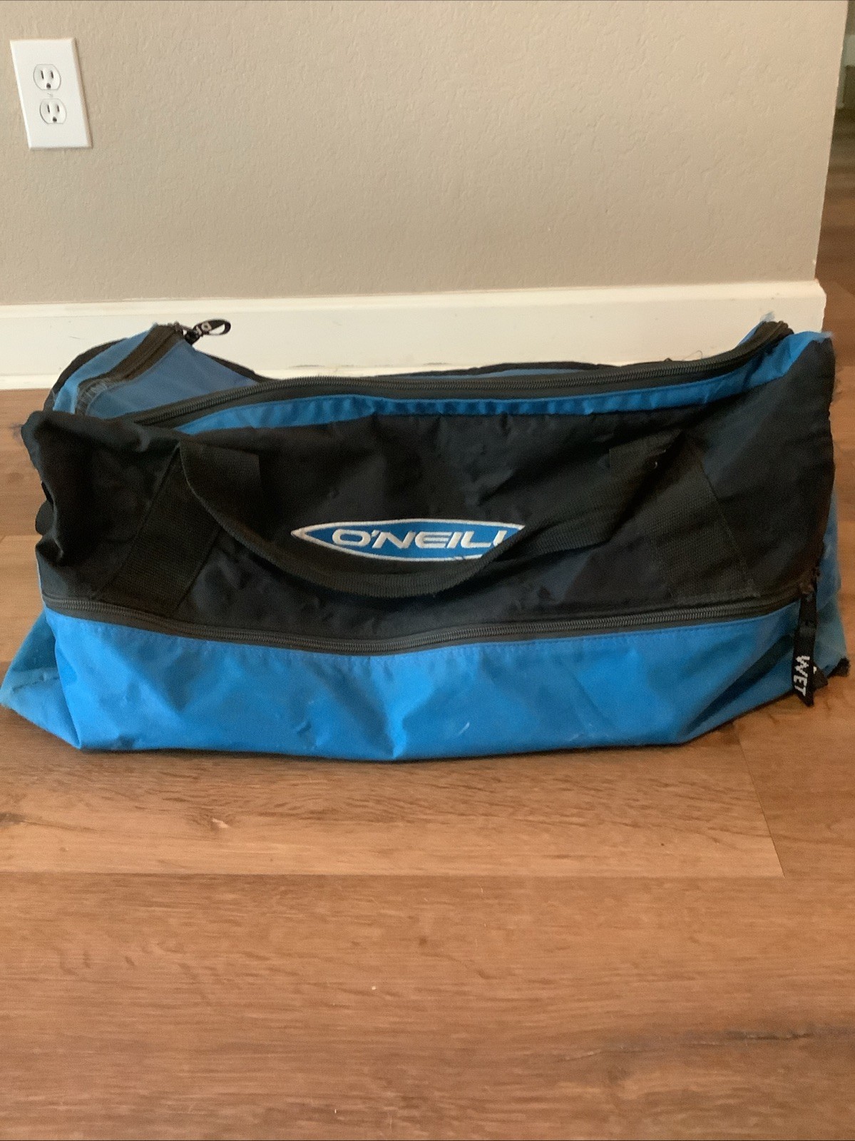 O’NEILL Wet Dry Duffle Bag XL Blue 24x12x12″ Expedition Series Surfing Snowboard