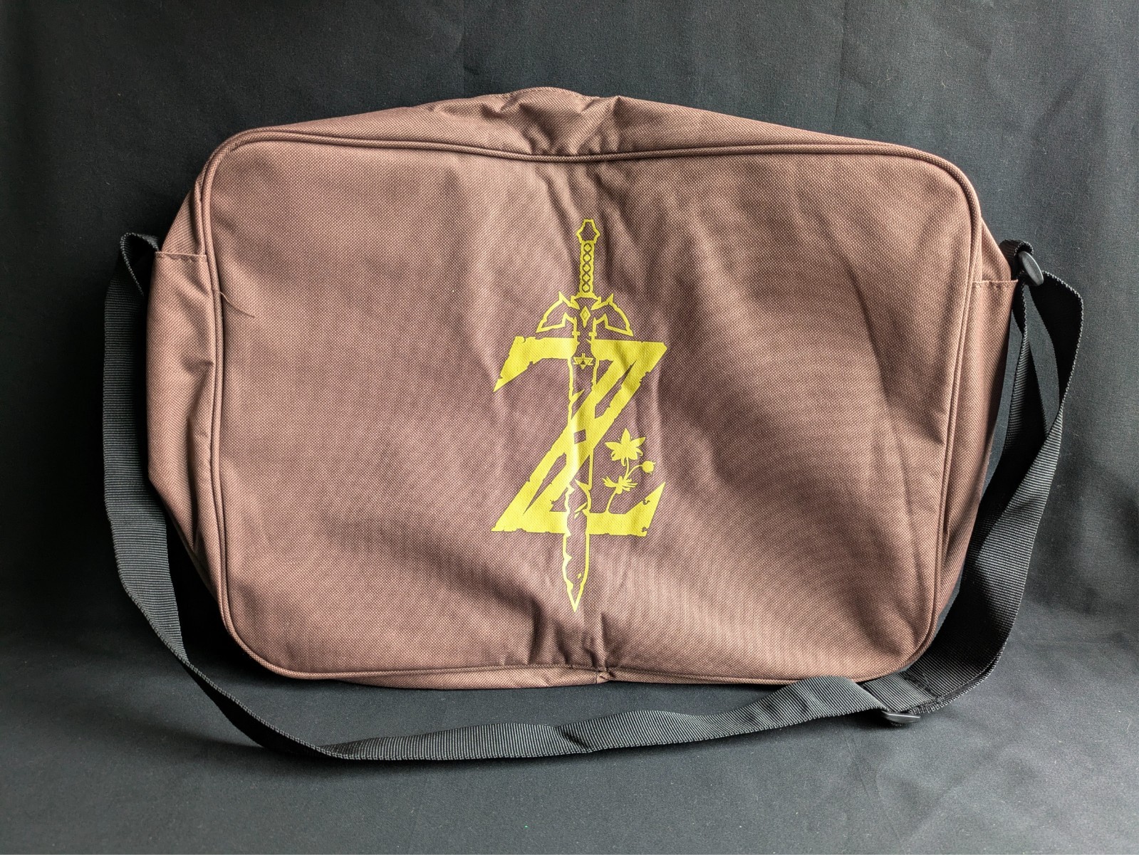 Legend of Zelda Breath of the Wild Messenger/Laptop Bag Culturefly Nintendo