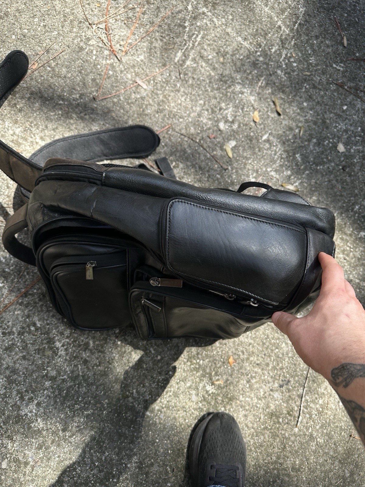 kenneth cole reaction All Black Leather backpack
