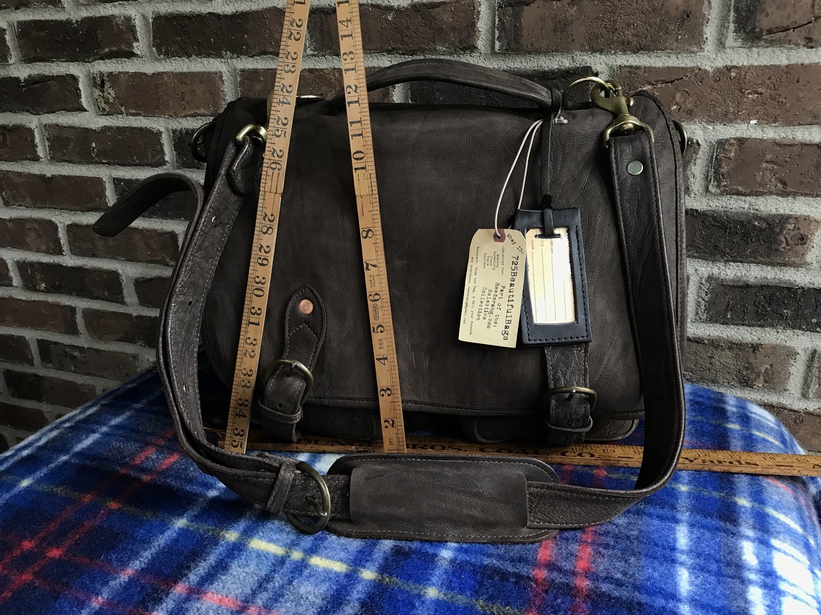 VINTAGE BASEBALL GLOVE LEATHER ONE-OF-A-KIND MACBOOK MESSENGER MAIL BAG R$1798