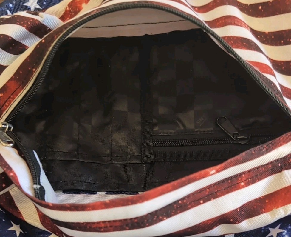 Vans Off the Wall Backpack/ American Red White & Blue Skateboard School Bag