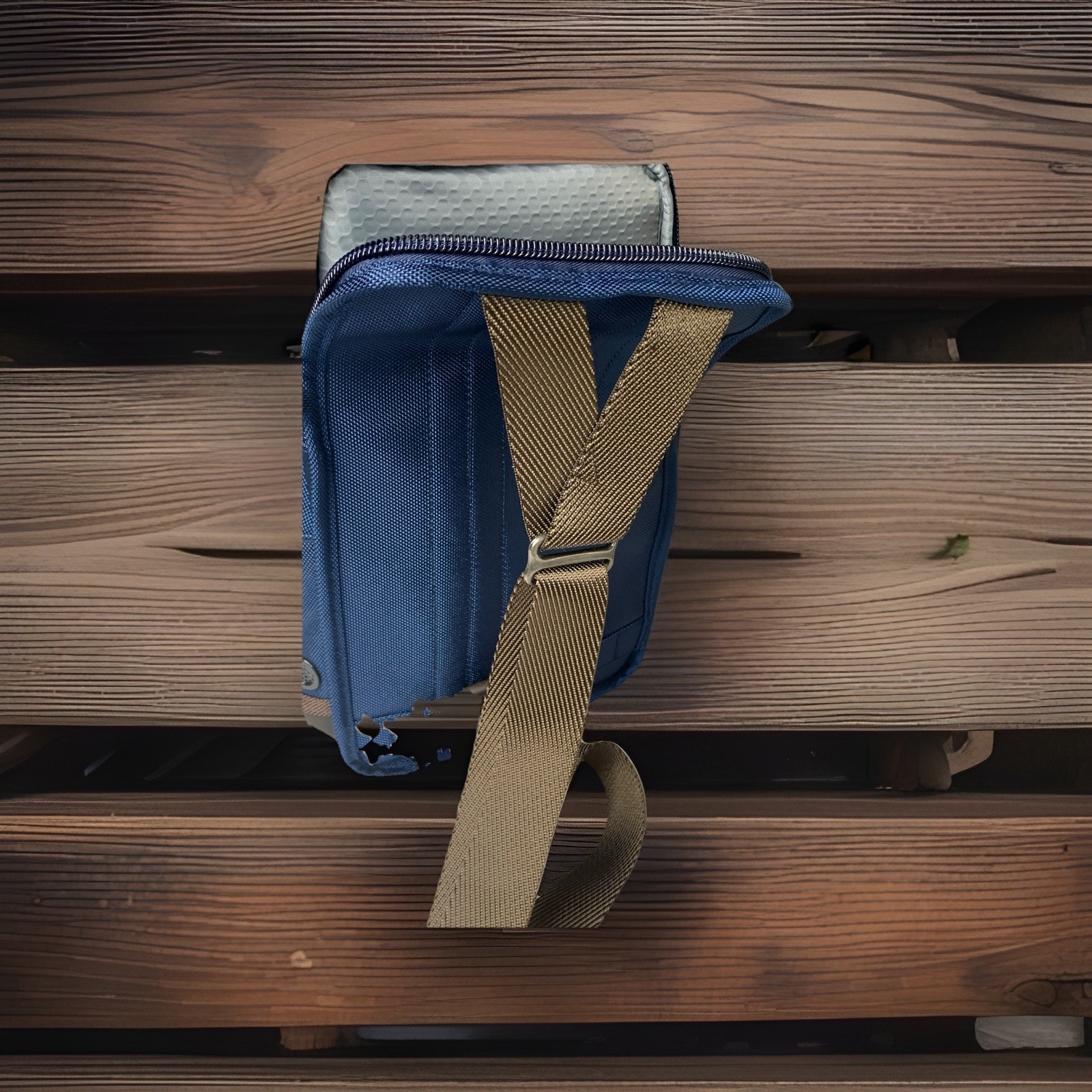 New-Tumi Alpha Bravo Men’s Ballistic Nylon Sling Bag $495 Navy