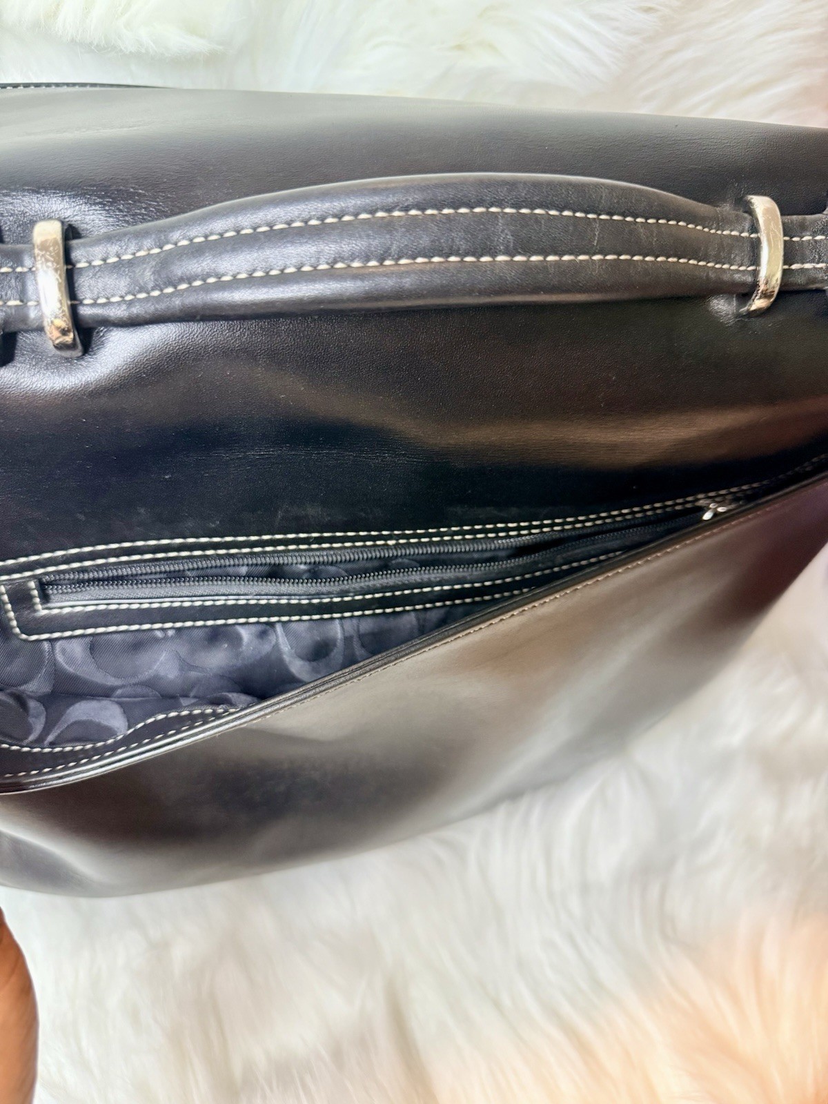 Coach Lexington Briefcase/Messenger Bag Black Leather with Adjustable Strap.
